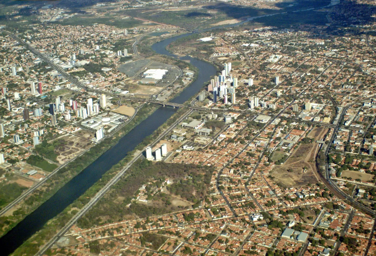 Fim de semana tem calor de 39 °C em Teresina e aviso amarelo de tempestade no oeste do Piauí e do Maranhão